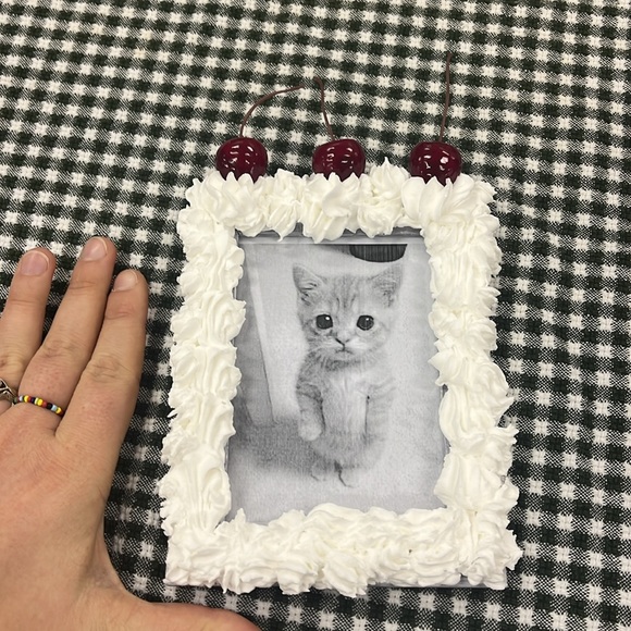 Handmade cake frame - Picture 2 of 3